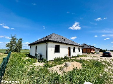 Parterowy dom - 117 m2 / 4 pokoje / pompa ciepła / działka 650m2