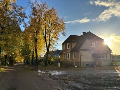 Pół domu pod lasem z bezpośrednim wyjściem na ogród