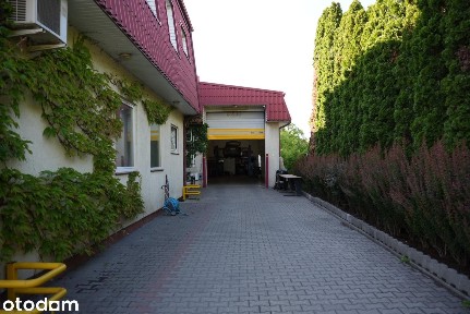 WARSZTAT SAMOCHODOWY (ODSTĘP)