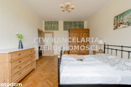 Klimatyczne mieszkanie na Powiślu