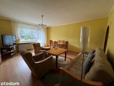Trzypokojowe Mieszkanie Na Parterze W Lesznie