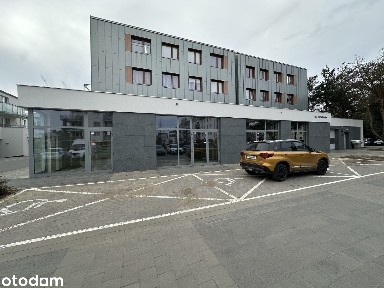 Nowy lokal użytkowy | narożny | duże witryny | parking