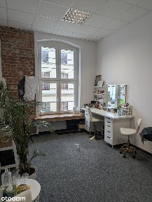 Stylowy lokal 16 m2 w pofabrycznym biurowcu blisko centrum Łodzi