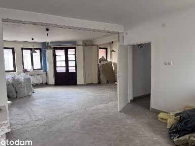 Kamienica przy Rynku w Miechowie - 255 m² pod inwestycje i mieszkanie