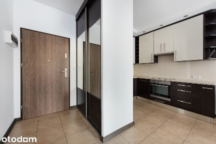 osobna sypialnia i balkon w zieleni | przy Bagrach