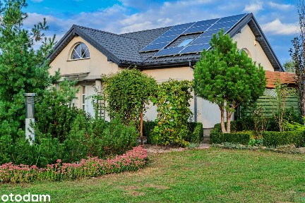 Nowoczesny dom z dużym ogrodem i stawem - Sobota, gm. Bielawy