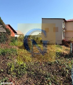 Do wynajęcia dom/5 pokoje/2 łazienki/garaż.