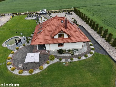 Piękny dom i domek na działce 31 arów w śród jezior i lasów pojezierze