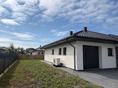 Dom jednorodzinny 104 m2 + garaż działka Złotniki Kujawskie Dojazd asfaltowy kostka Pompa Ciepła