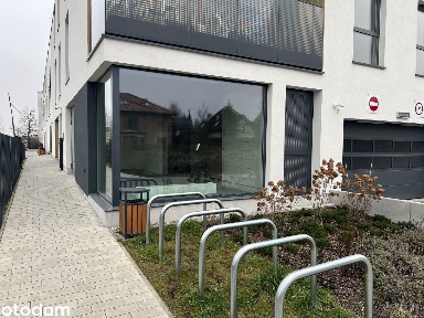 Narożny lokal usługowy 36,67 m2/duże witryny