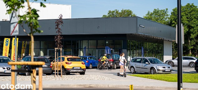Lokal 40 m2 na wynajem w parku handlowym.