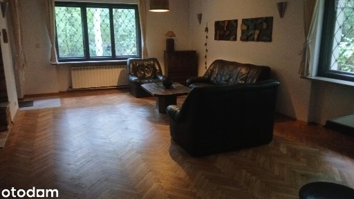 Dom w cichym miejscu niedaleko centrum