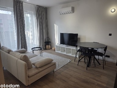 Kawalerka 39,5 m² z klimatyzacją, balkonem i garażem - Milionowa 8A