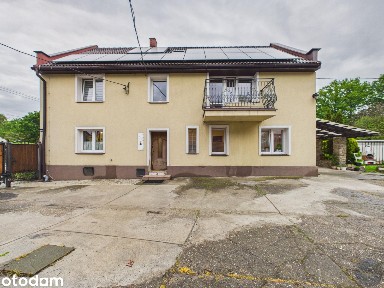 Dom z fotowoltaiką, budynkami gospodarczymi i dużym ogrodem - Otmuchów