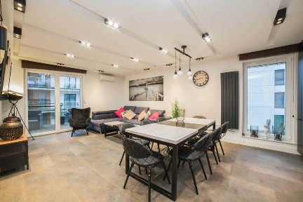 Do wynajęcia apartament w Iławie (3 pokoje, balkon, klimatyzacja, kominek, parking)