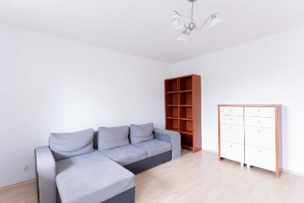 Do wynajęcia mieszkanie (3 pokoje, balkon)