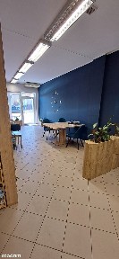 Lokal na wynajem w kamienicy z parkingiem