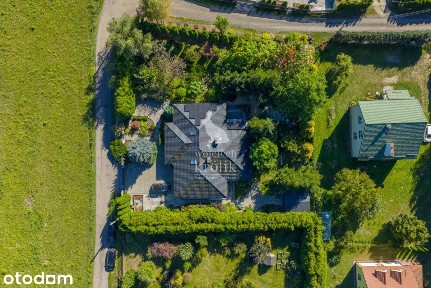 Komfortowy dom parterowy z pięknym ogrodem