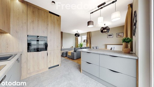 Czteropokojowy apartament z tarasem - Centrum