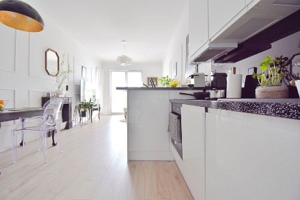 Apartament 3-pokojowy z balkonem, znajdujący się w nowym kameralnym apartamentowcu z windą na osiedlu Wilczak.