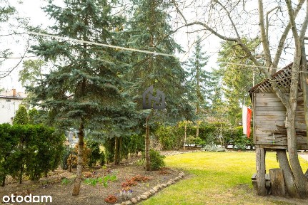 Klasyczny dom w Świdrze z piękną działką 1527 m²