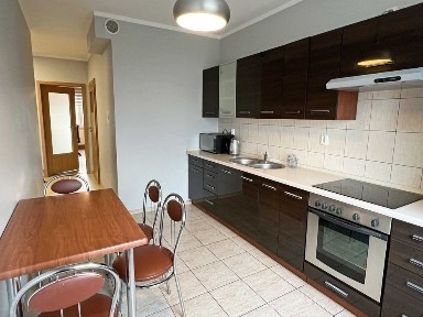 wynajmę mieszkanie 2 pokojowe dla max. 4 osób, idealne dla studentów,rozkładowe,nowe budownictwo, stare miasto/centrum, ul.manganowa, Grabiszyńska