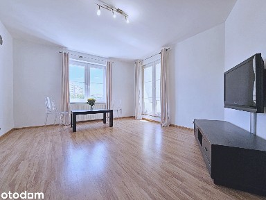 Przestronne/ 2 pok/ Osobna kuchnia/ Balkon/ UE/ Zaporoska
