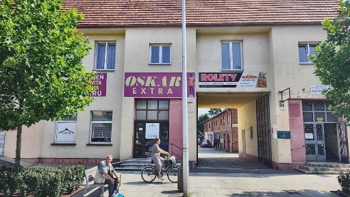 Do wynajęcia lokal użytkowy 275 m², JAROCIN, UL. WROCŁAWSKA