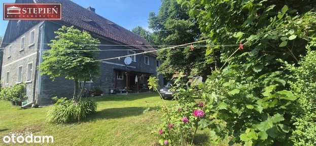 „Dom 210 m² ze stodołą i budynkiem gospodarczym |
