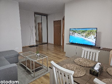 52m² przy Metro Wilanowska | Osobna kuchnia | Garaż