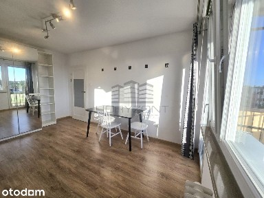 Błonie, M-4, blok IVp, balkon, nowa instalacja el.