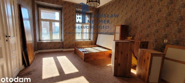 Przestronne 106,7 m² z potencjałem i gipsową sztukaterią ul. Orla 3.
