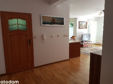 Przestronne mieszkanie przy Bulwarach Straceńskich