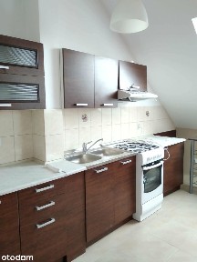 Przestronne 4 pokoje z charakterem, ceglana kamienica, ul. Batorego