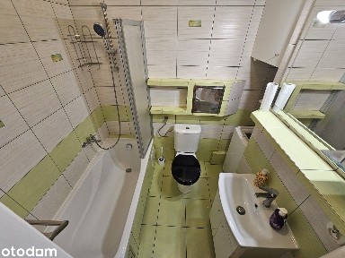 2 pokoje do wejścia z dużym balokonem.