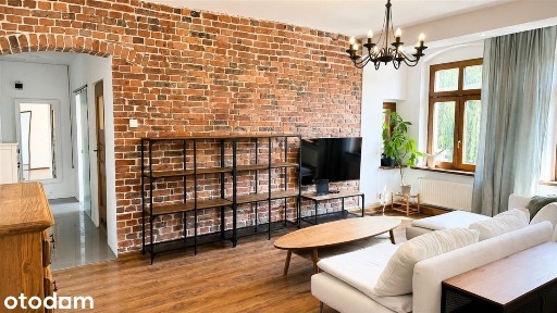 Nikiszowiec| 65 m²| Balkon| 2 duże pokoje| Piwnica