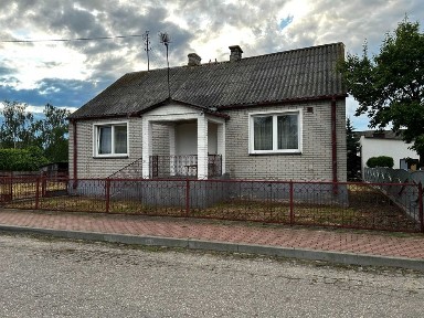 Siedlisko z domem i budynkami gospodarczymi (2 działki) | Nowa Wieś