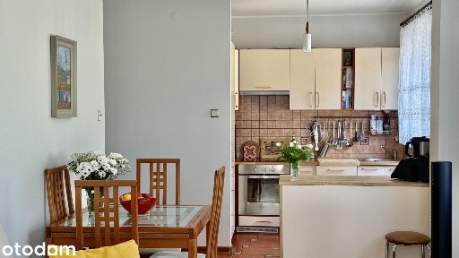 Kameralne 3 pokoje/ 65m2 /garaż w bryle +komórka/ul Życzliwa