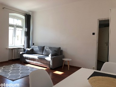 Duża kawalerka z osobną kuchnią 38 m2 koło Manufaktury