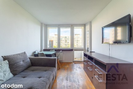 *Targówek*37,3 m2*dwa pokoje*balkon* metro *