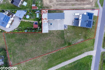 Dom KOMPLEKS MIESZKALNO-BIZNESOWY na działce 3 757 m² Faktura