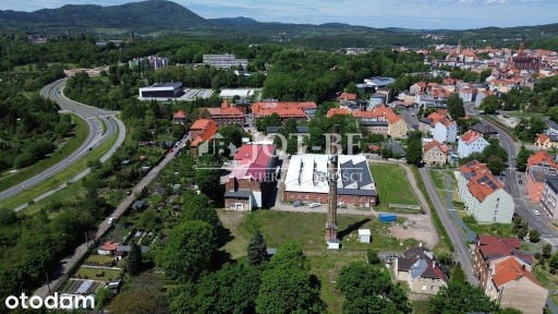 Budynek mieszkalno - biurowy.