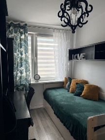 Mieszkanie 4 pokoje, I pietro, 80 m. balkon, piwnica - Radowo Małe
