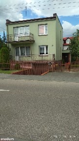Sprzedam dom w centrum jednorodzinny z piwnicą i garażem