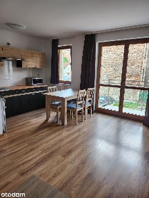 Wynajmę przestronne, 2-pok. mieszkanie z balkonem ul. Czarnowiejska 9