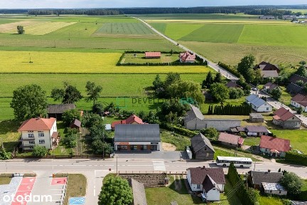 Budynek z 4 lokalami usługowymi