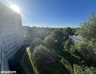 Mieszkanie bezpośrednio, z balkonem. Wydzielona sypialnia