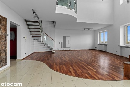 180m² | 3 poziomy z tarasem i widokiem na Warszawe