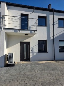 Sprzedam Lokal Dom w zabudowie szeregowej Parking Ogród Złotniki Kuj