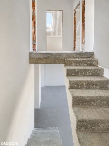 Sprzedam dom bliźniak z garażem i strychem